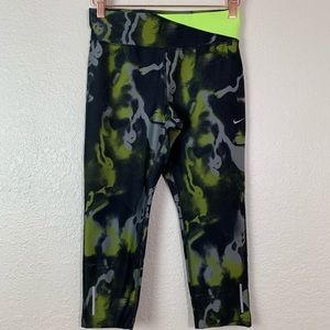 Nike Women's Dri-Fit Twisty Running Capri